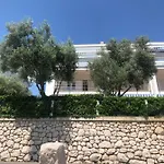 Lea Апартаменты *