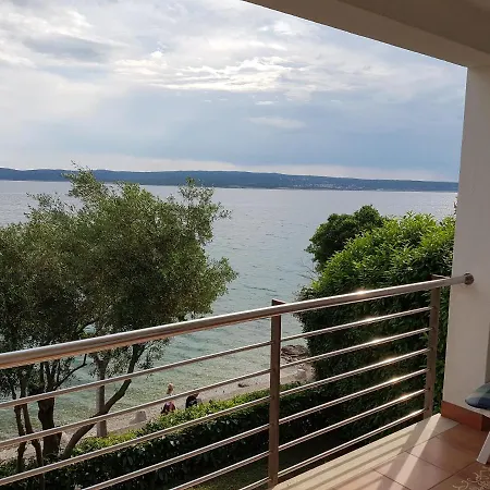 Apartment Lea Selce