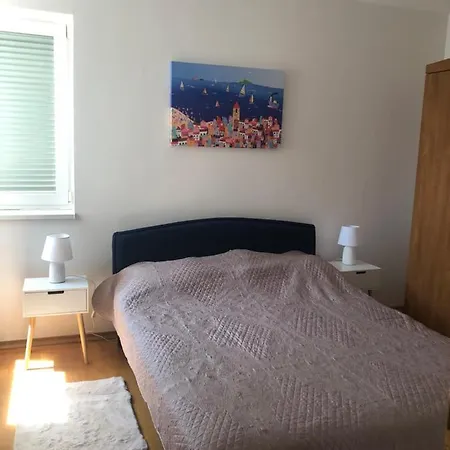 Lea Apartment *